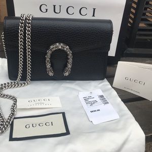 Gucci Super mini Dionysus leather shoulder bag.